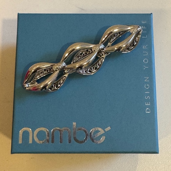 Nambe Silver Leaf Motif Bracelet - Picture 4 of 8